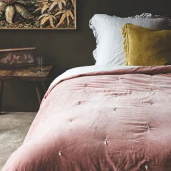 Graham & Green Quilts & Bedding<Rose Velvet Pebble Quilts