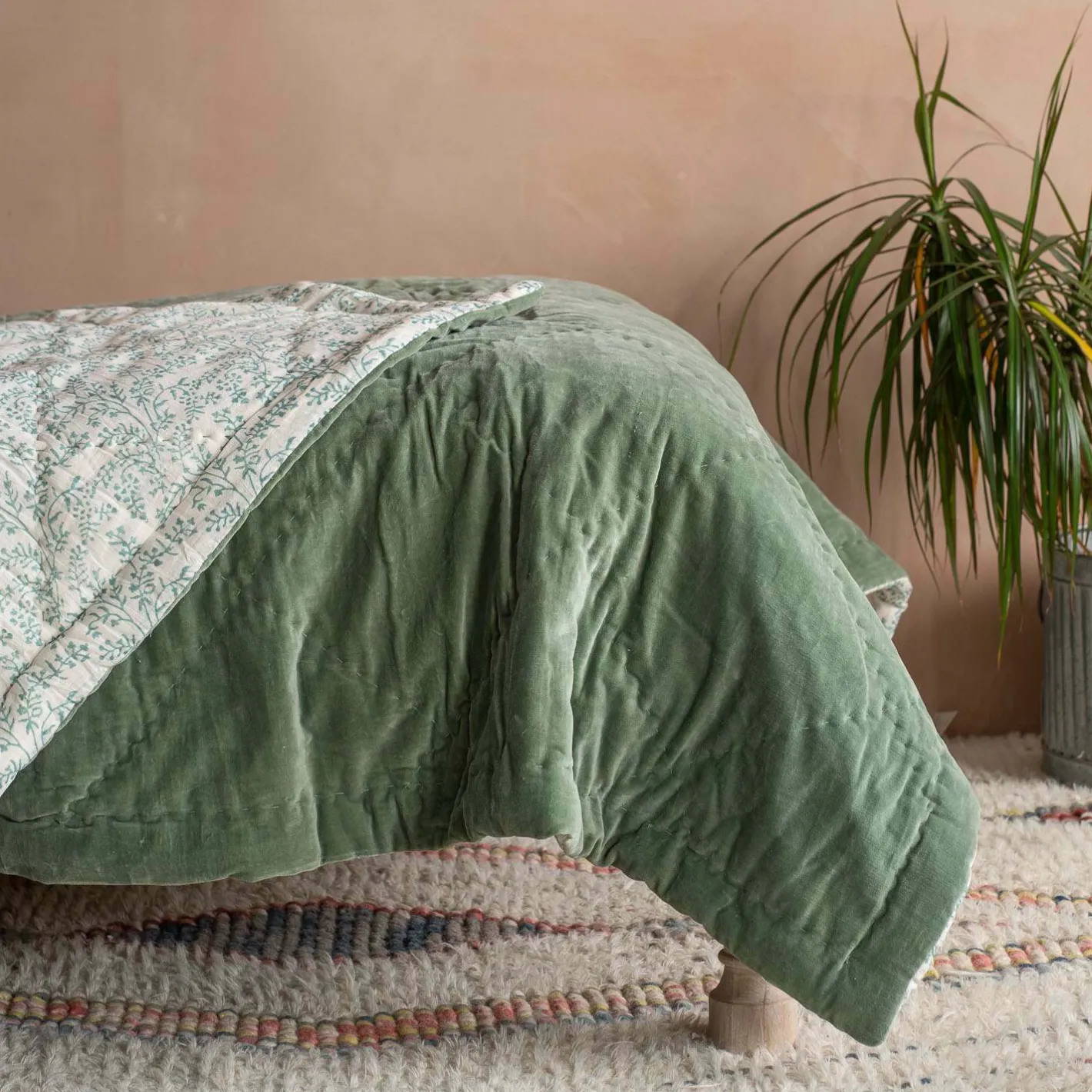 Graham & Green Quilts & Bedding<Sage Green Velvet Quilts with Printed Reverse