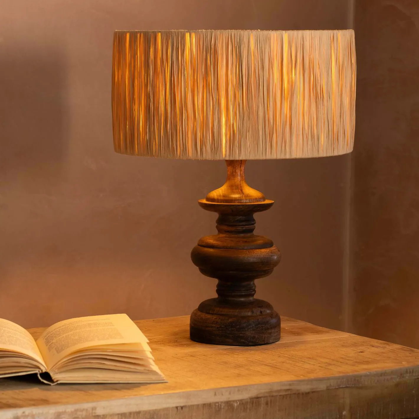 Graham & Green Table Lamps<Sanders Walnut Table Lamp