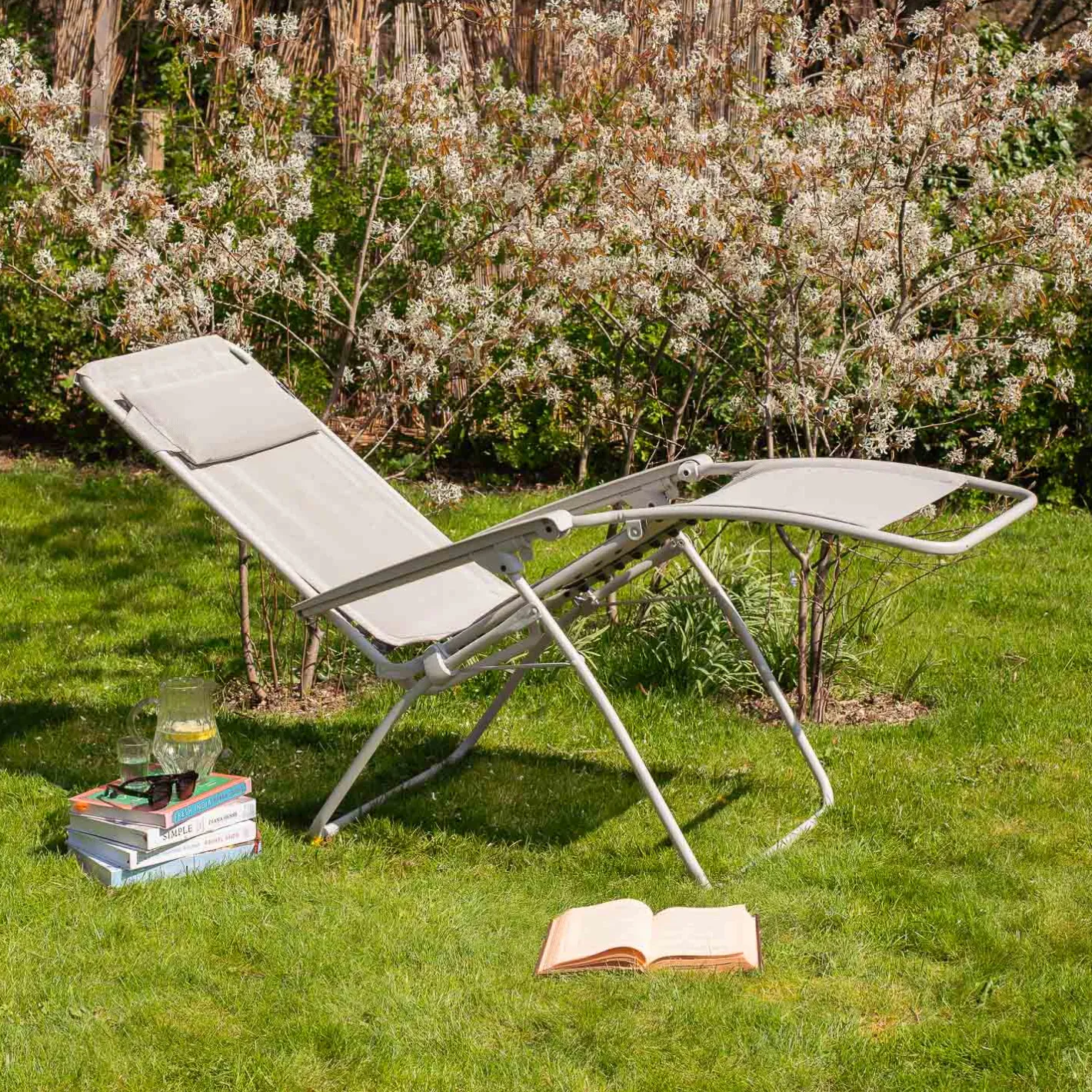 Graham & Green Garden Chairs & Sofas|Garden Chairs & Sofas<Seigle White Reclining Garden Chair