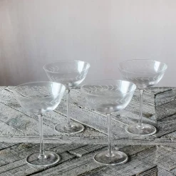 Graham & Green Glassware<Set of Four Etched Garland Martini Glasses
