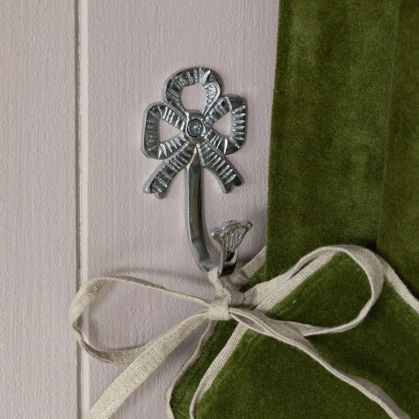 Graham & Green Coat Racks & Hooks|Curtains & Curtain Ties<Set of Two Silver Bow Curtain Hooks