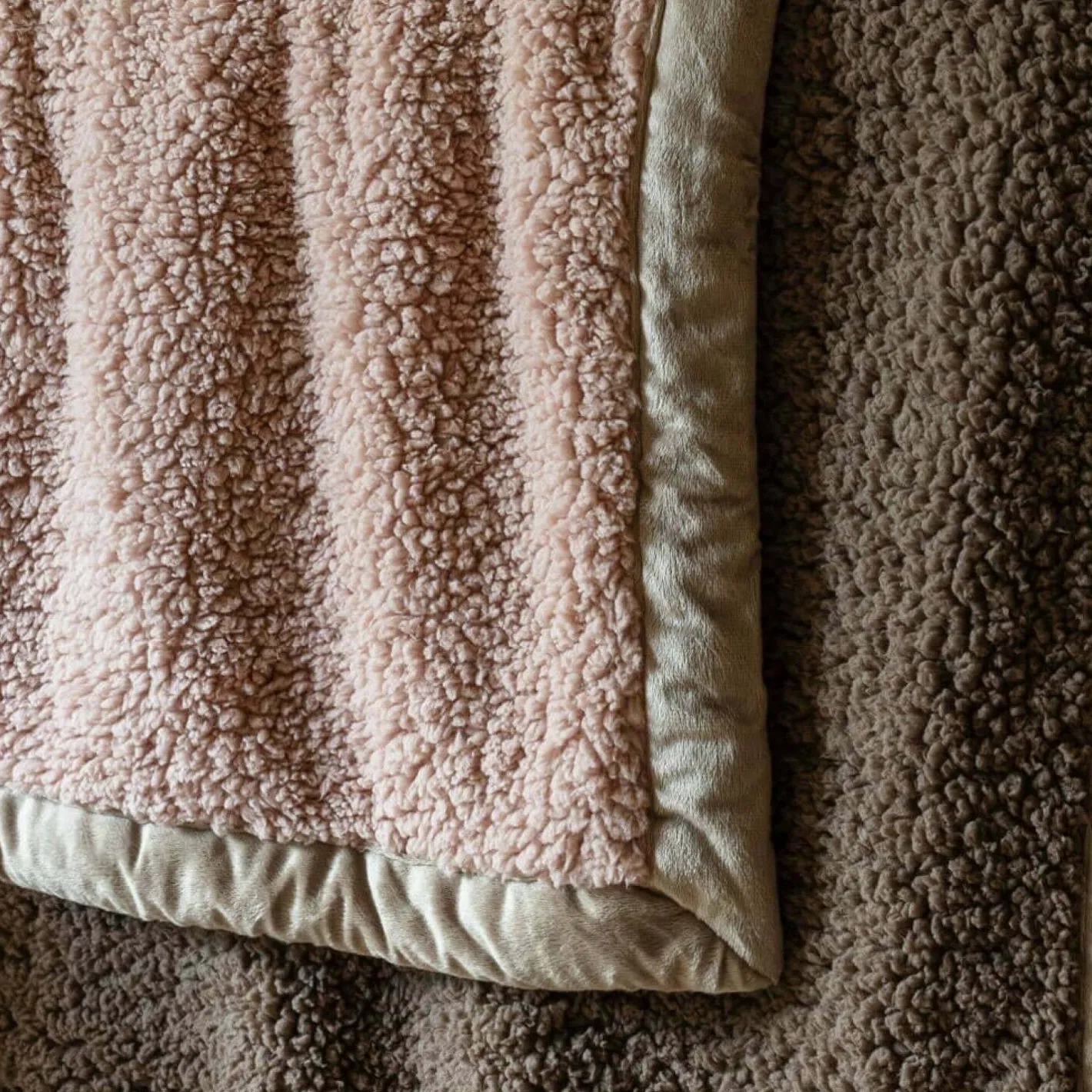 Graham & Green Sofa Throws|Throws & Blankets<Sherpa Throw Blush