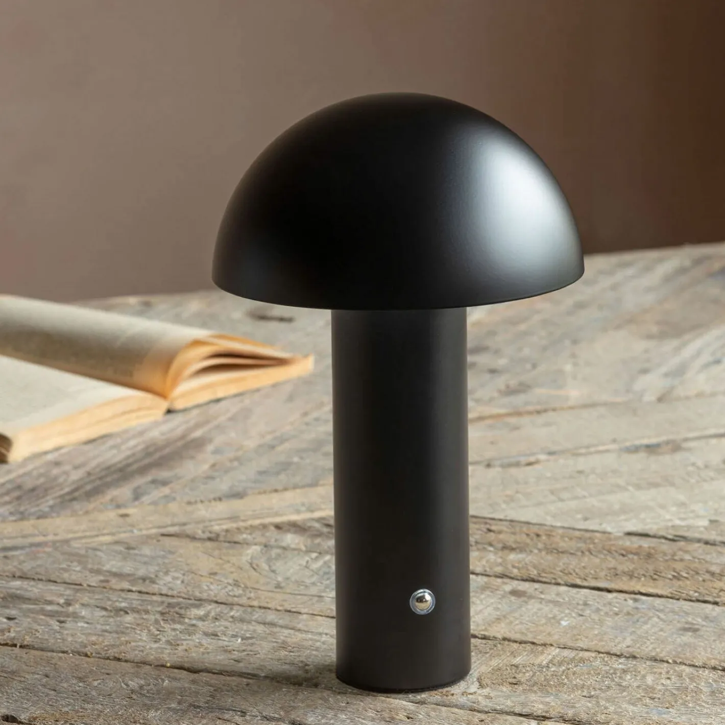 Graham & Green Table Lamps<Solana Black Dome USB Chargeable LED Table Lamp