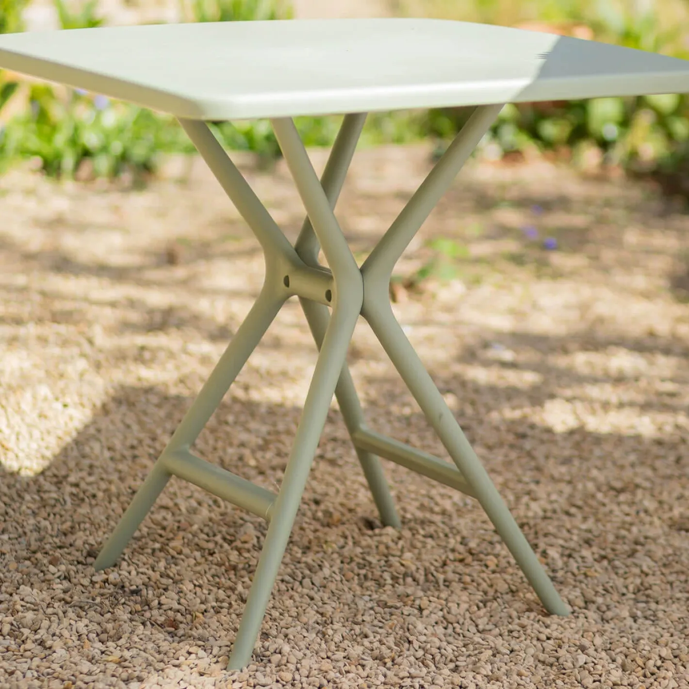 Graham & Green Garden Tables & Sets|Garden Tables & Sets<Square Moss Green Garden Dining Table
