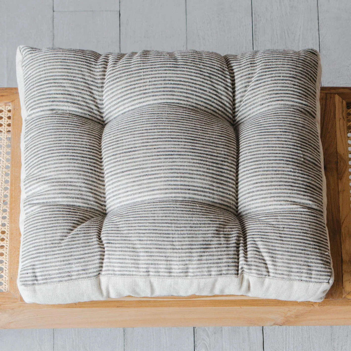 Graham & Green Seat Pads & Bed Rolls|Seat Pads & Bed Rolls<Striped Linen Square Seat Pad with Linen Border