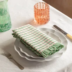 Graham & Green Table Cloths & Napkins|Table Cloths & Napkins<Sundae Green and Pink Frill Napkin