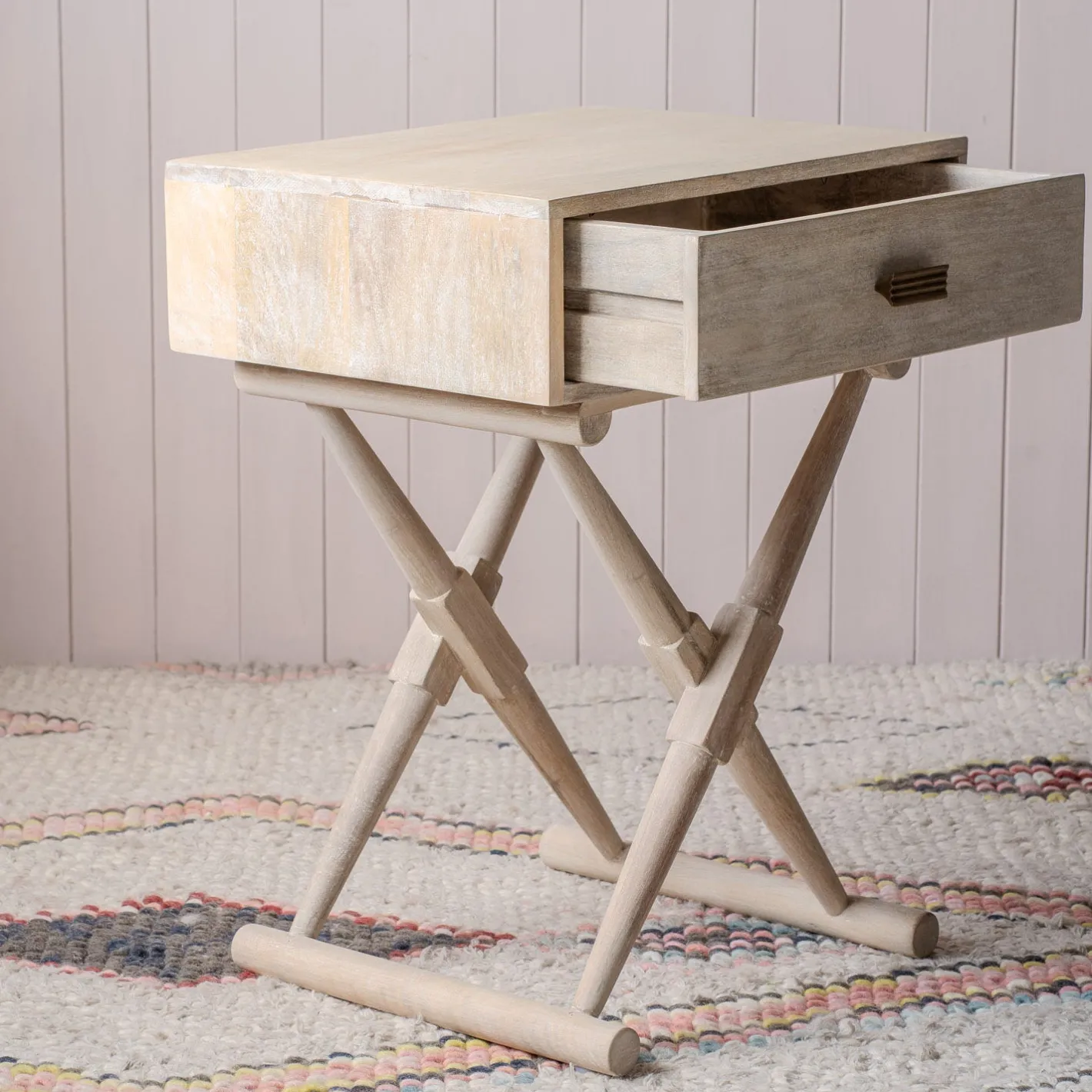 Graham & Green Bedside Tables<Thomas Bedside Table