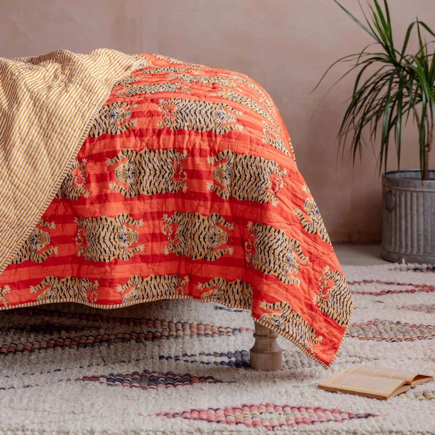 Graham & Green Quilts & Bedding<Tiger and Orange Stripe Reversible King Size Quilt