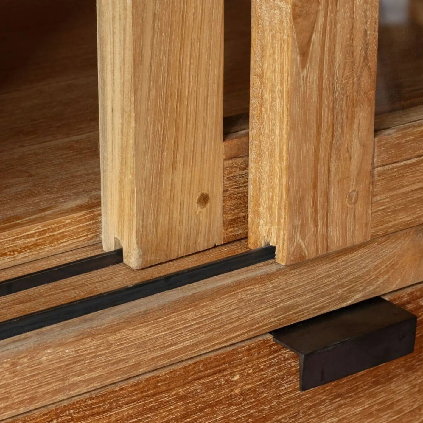 Graham & Green Cabinets & Cupboards<Valence Teak Cabinet