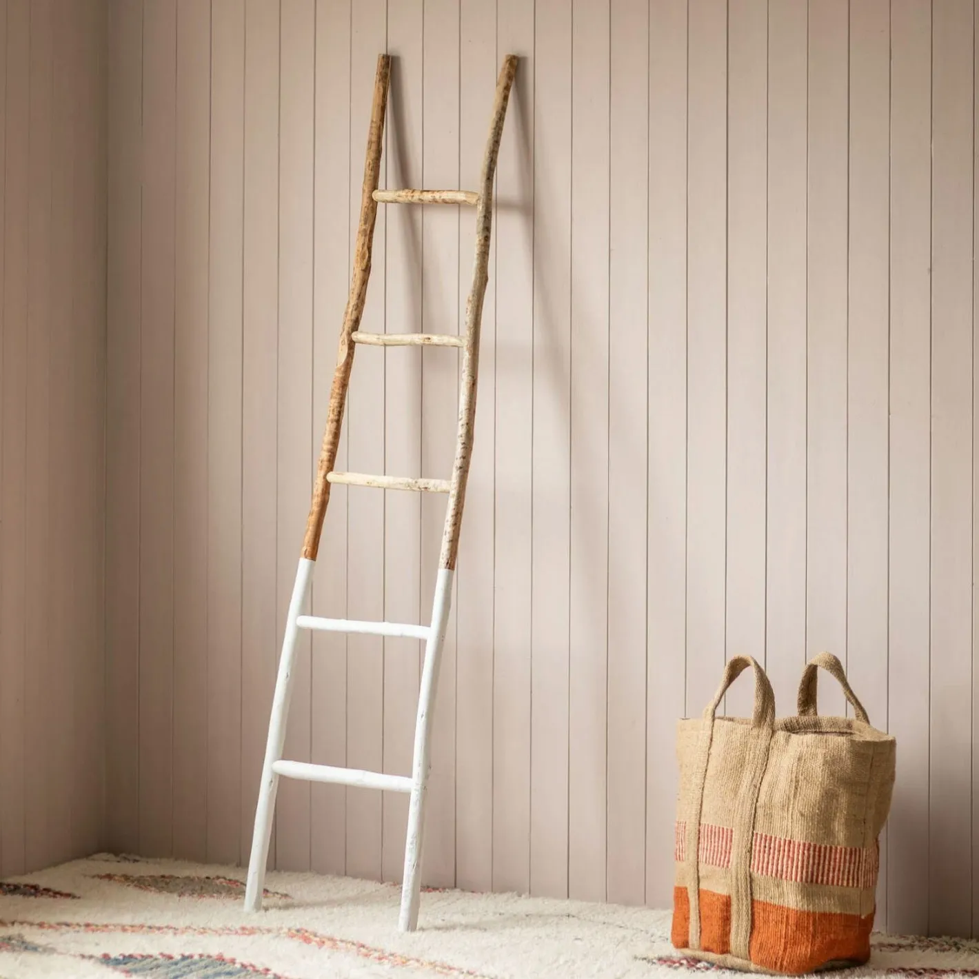 Graham & Green Bathroom Accessories|Household Storage<White Dipped Wooden Ladder