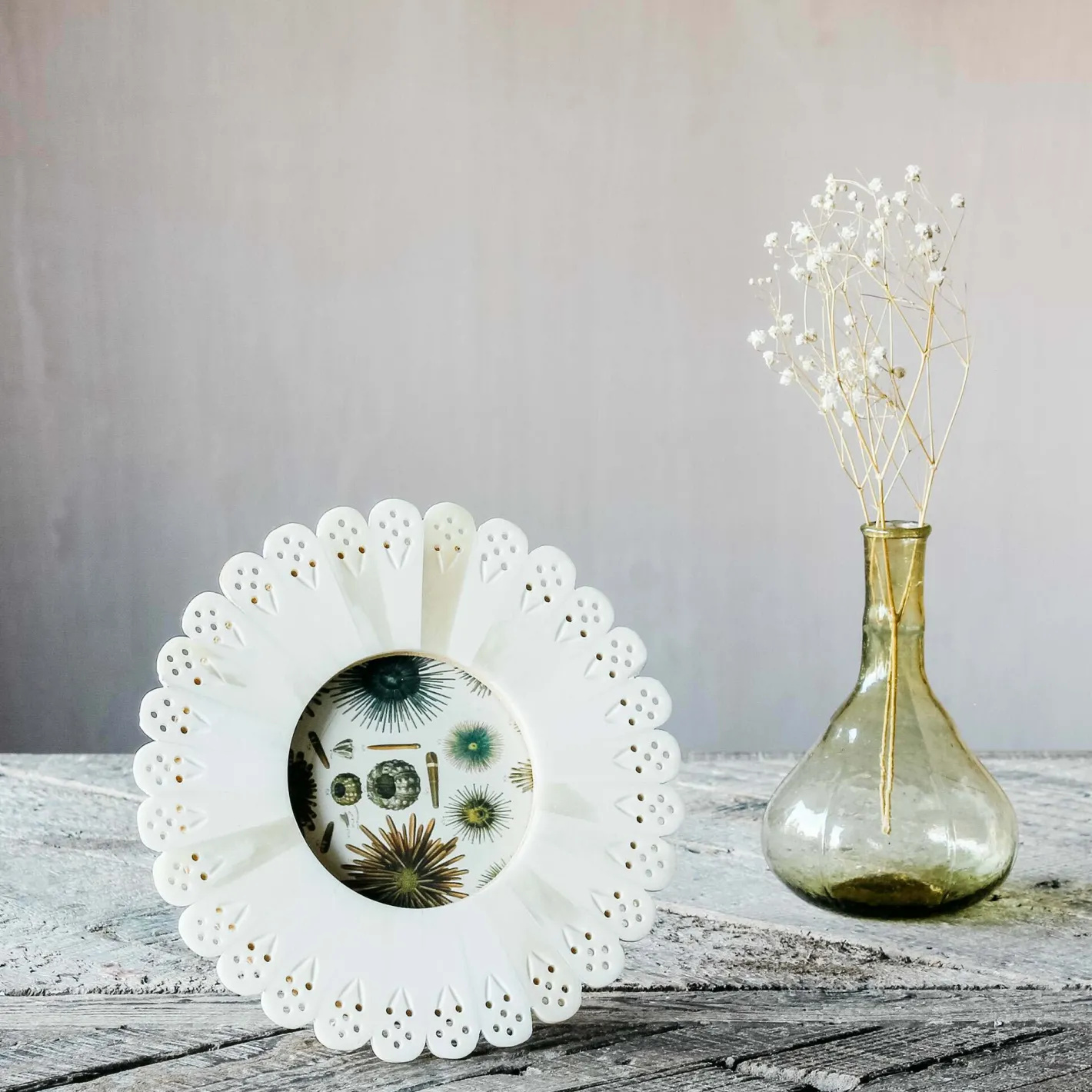 Graham & Green Photo Frames<White Doily Round Bone Frame