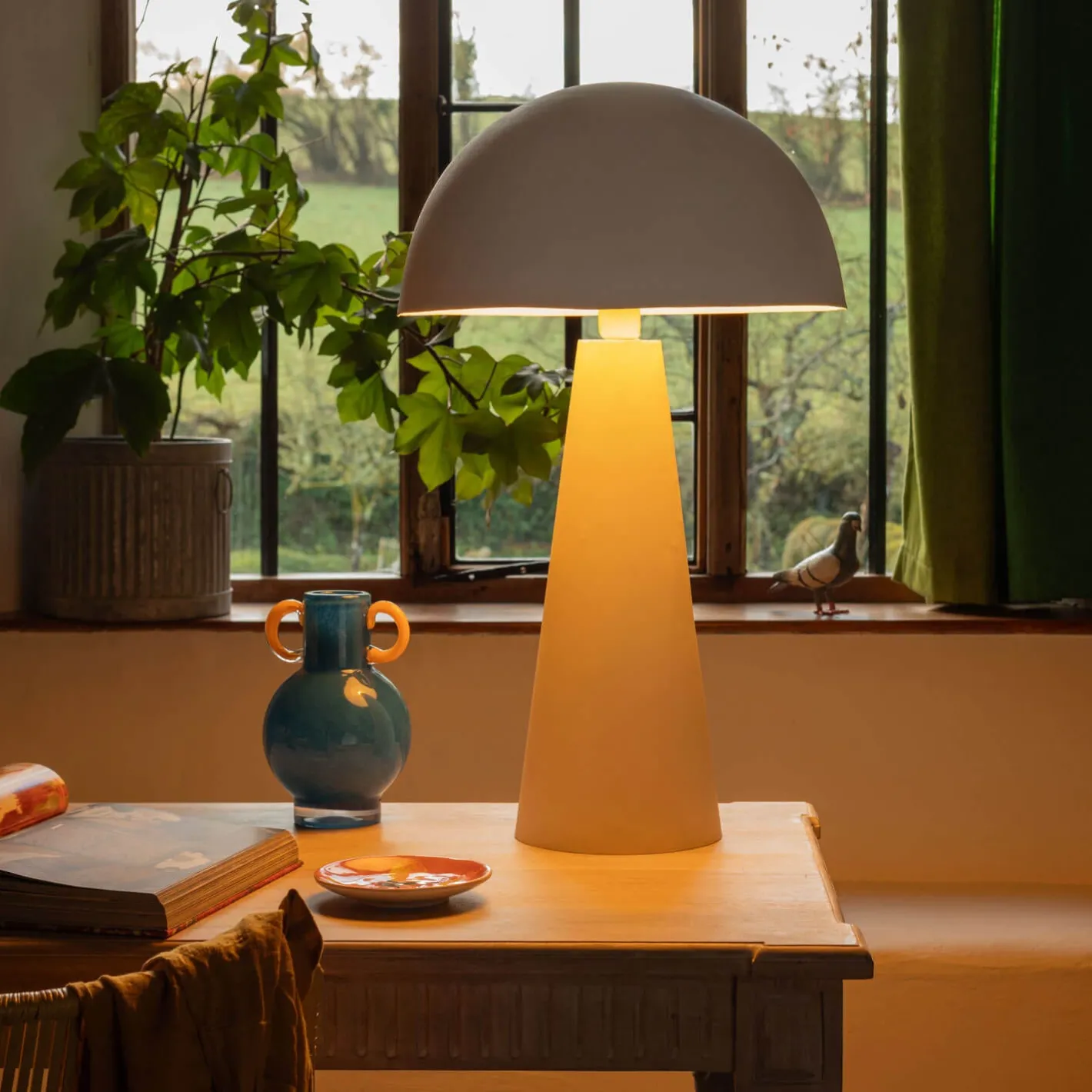 Graham & Green Table Lamps<White Dome Table Lamp
