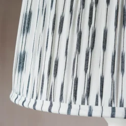 Graham & Green Lamp Shades<White Pleated Ikat Lamp Shades