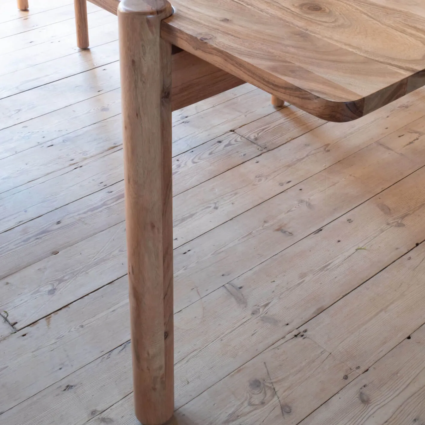 Graham & Green Dining Tables<Wrenley 6 Seater Dining Table